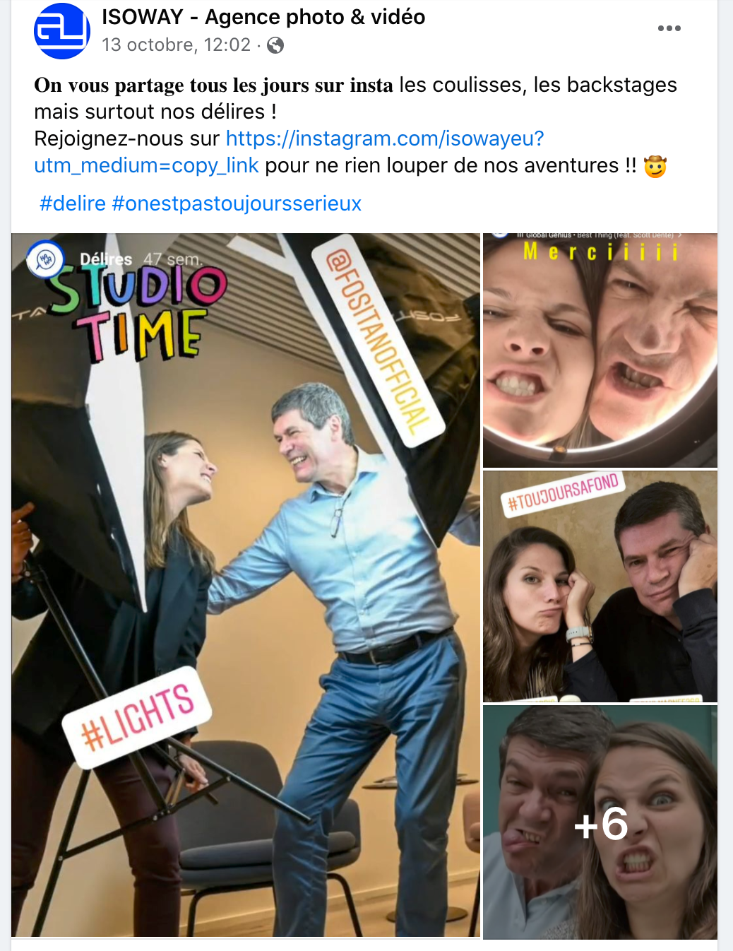 Deux personnes s'amusant dans un studio photo, avec des hashtags comme #LIGHTS et #TOUJOURSÀFOND dans l'image.
