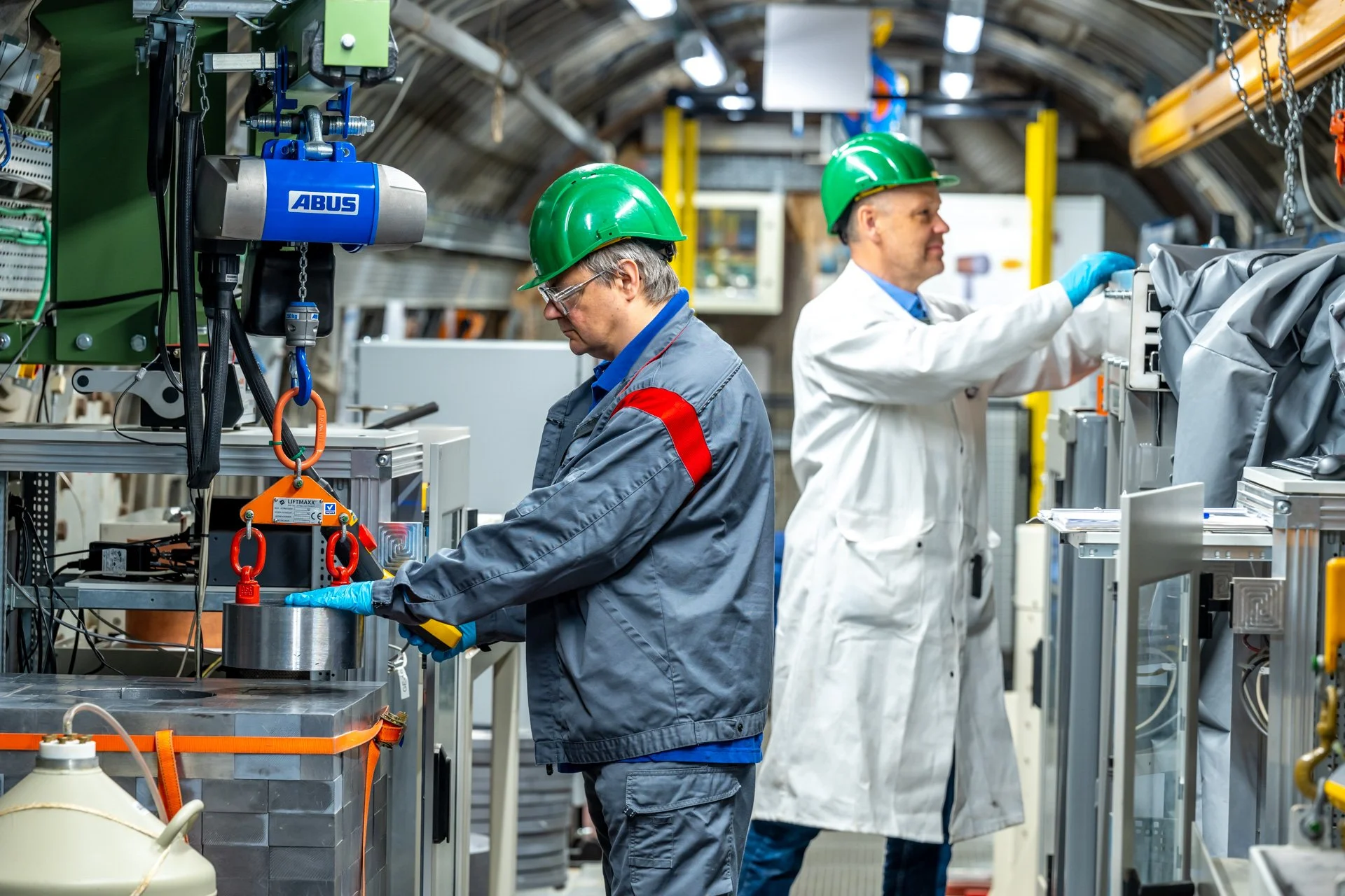 Photo qui illustre la détection de très basse émission de radioactivité au JRC de Geel, par Paul MARNEF photographe professionnel